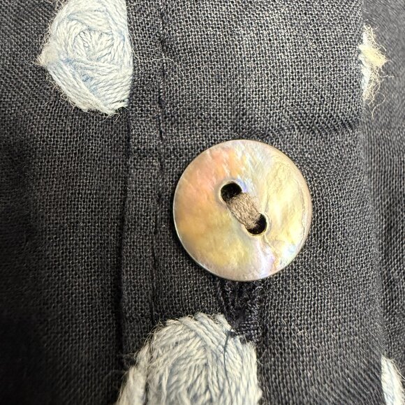 EUC Women's J. JILL 1-Pocket Button Down Oversized‎ Shirt Embroidered | Size XS - Picture 3 of 8